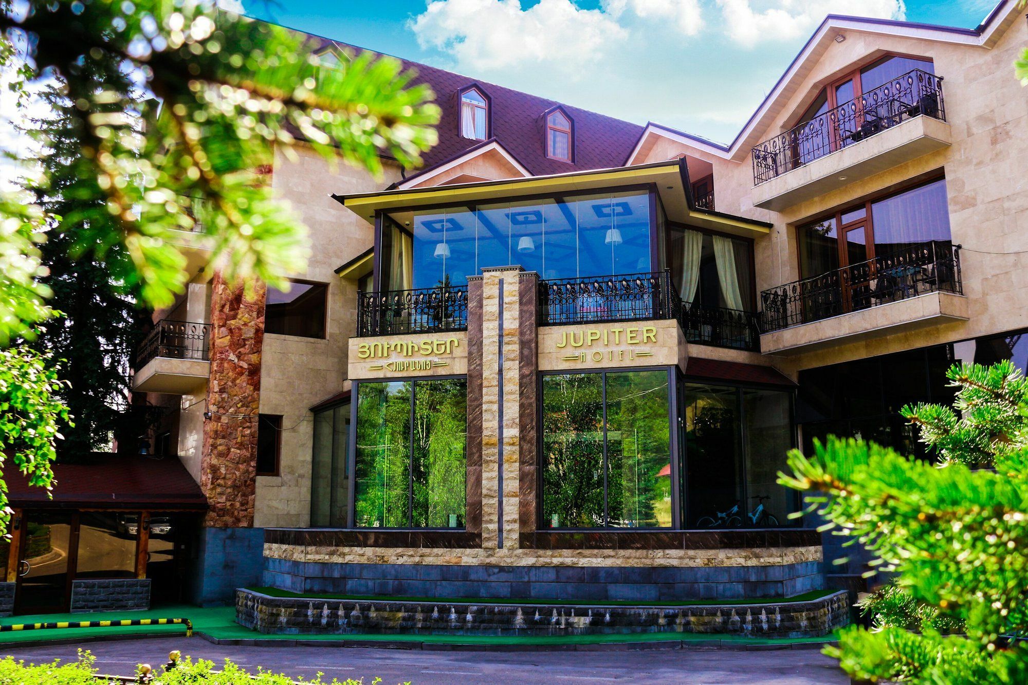Hostel Jupiter ซากาดซอร์ ภายนอก รูปภาพ